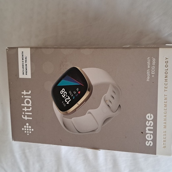 Fitbit Sense Watch - Picture 5 of 6